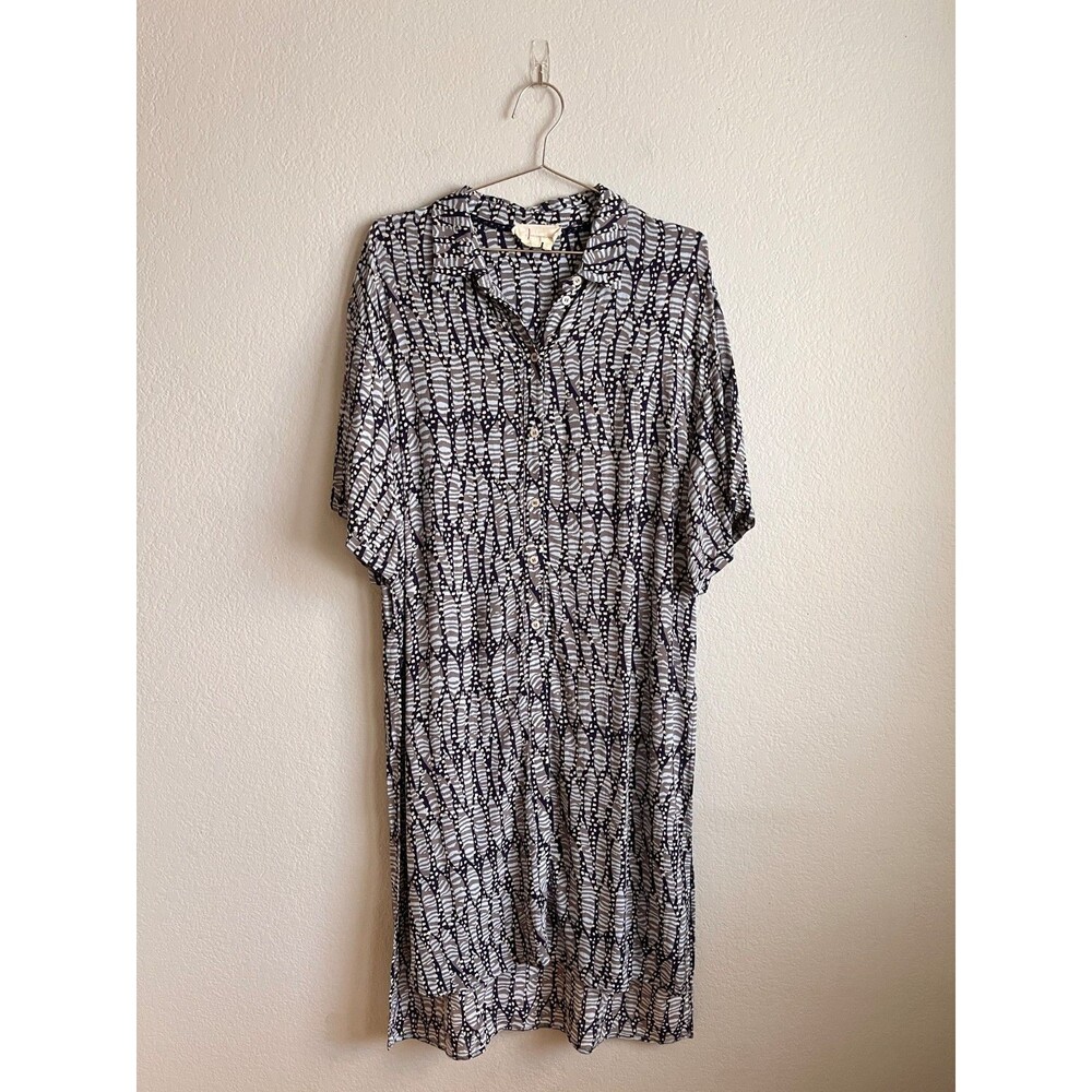 by Anthropologie Printed Tunic Button Down in Motif Navy/Gray Size LARGE